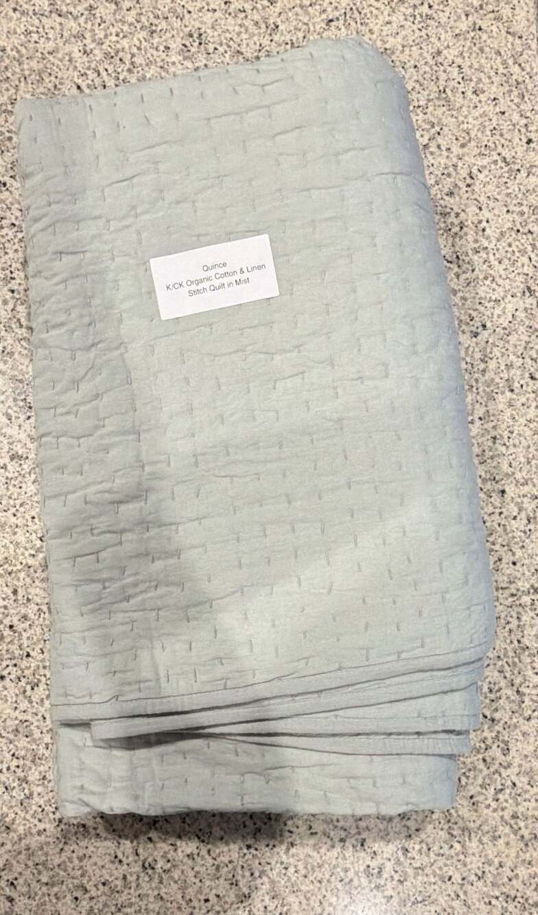 Quince Organic Cotton & Linen Stitch Quilt in Mist